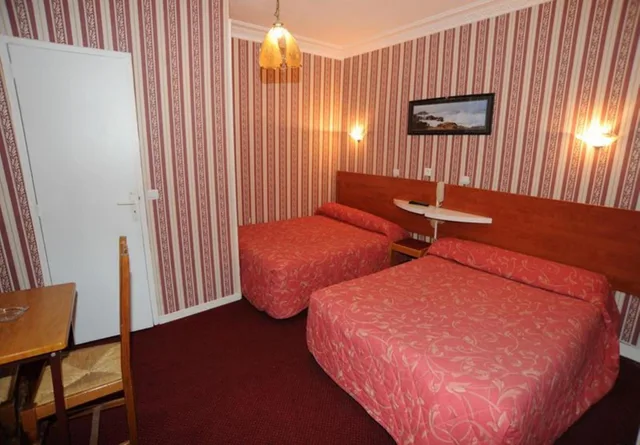 غرفة عائلية، Sully Hotel 1/1