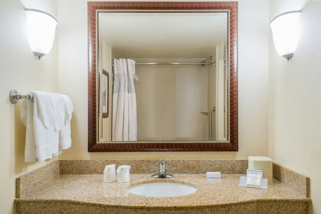 Room, 2 Queen Beds, Hilton Garden Inn Florence 2/2