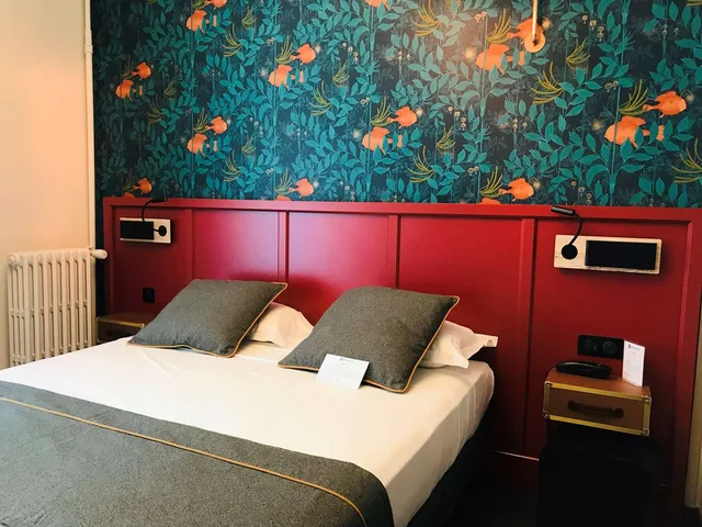 Court, Comfort, Queen Bed, Best Western Hotel Graslin 4/9