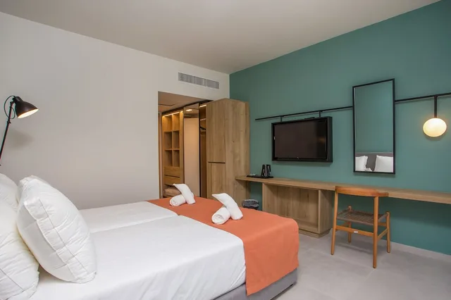 غرفة ديلوكس بسريرين منفصلين بغرفة نوم واحدة، Mazoren Art Hotel 5/9