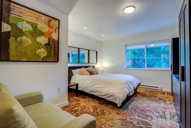 استوديو بسرير كينج، INNhale Cannabis Friendly B&B - Adults Only 4/5