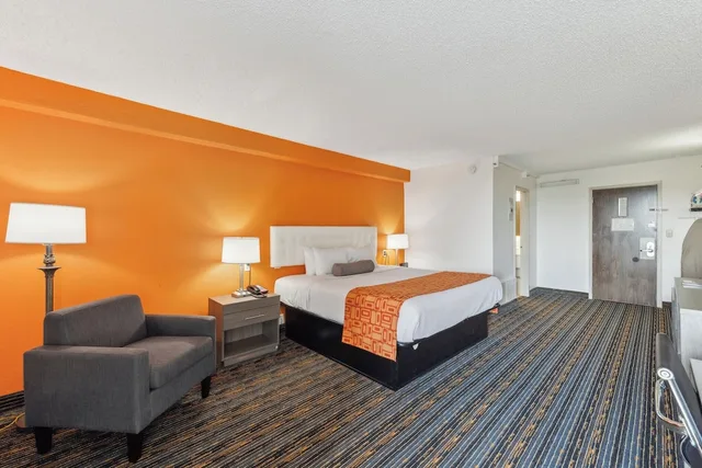 غرفة بسرير كينج، Howard Johnson by Wyndham Lexington 4/10