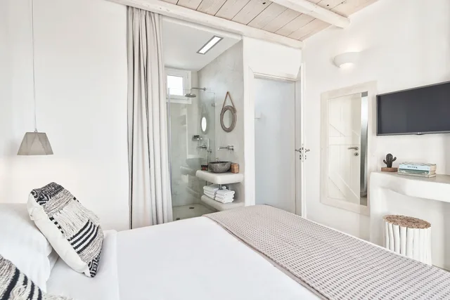2 Bedrooms, Executive, Sea View, Outdoor Jetted Tub, Private Pool، Naxian Utopia 3/5