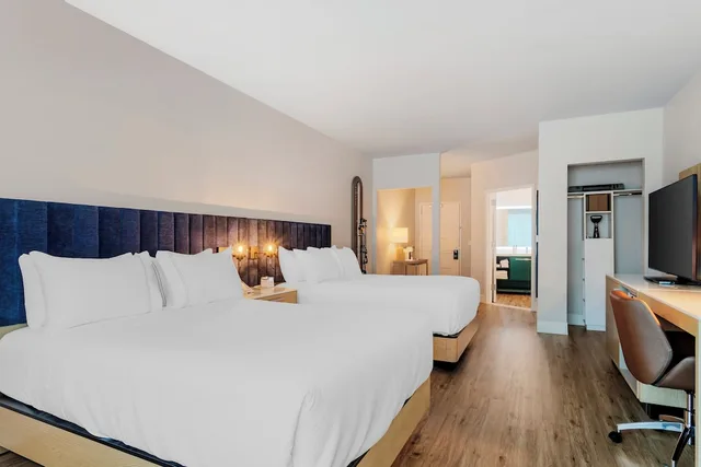 غرفة قياسية بسريرين كينج، EVEN Hotel Waco - University Area, an IHG Hotel 1/2
