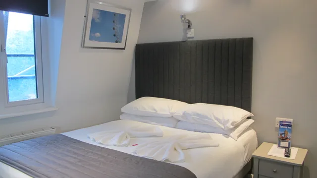 Room, Double Bed, Alhambra Hotel 2/5