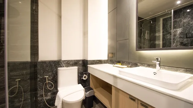 غرفة ديلوكس بسريرين منفصلين بإطلالة على الجبل، B2 Krabi Premier Hotel 4/4
