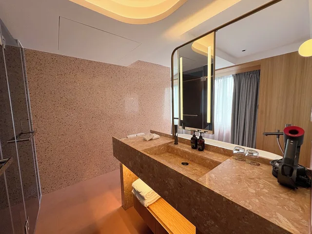 غرفة بريميير بسرير كوين، United Taipei Hotel 7/8