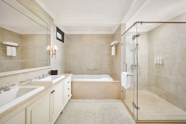 فيلا بريميير بسريرين منفصلين وسريرين كينج بإطلالة على الحديقة بـ3 غرف نوم، Danang Marriott Resort & Spa Non Nuoc Beach Villas 4/5