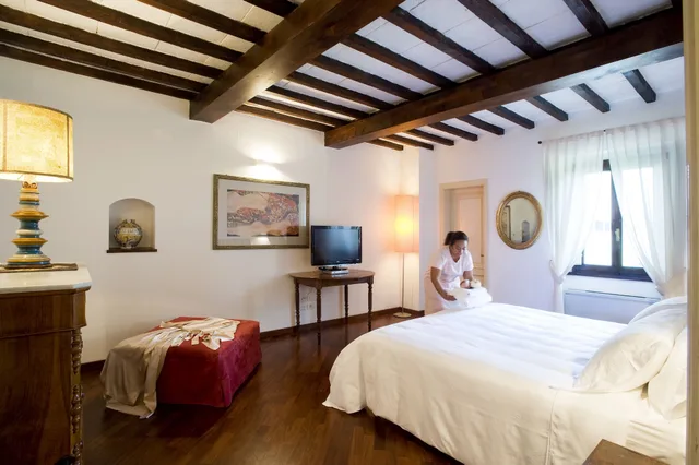 غرفة سوبيريور بسرير كينج وسريرين منفصلين، I Barronci Villa 1/4