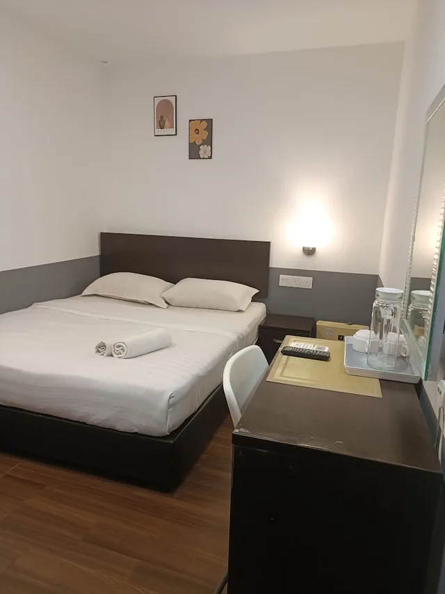 غرفة قياسية بسرير كوين، So Hotel 1/8