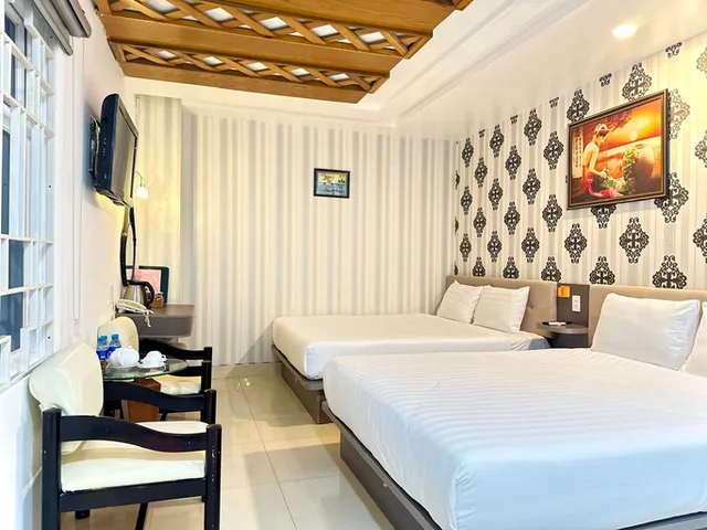 غرفة عائلية رباعية، Boss Palace Hotel 3/4
