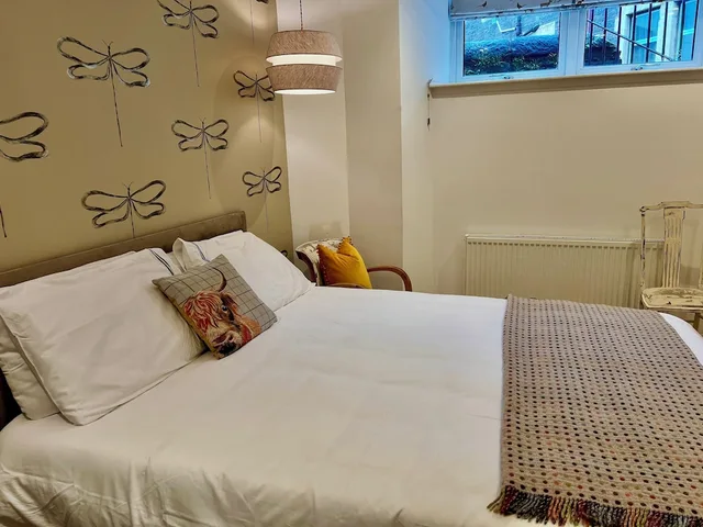 شقة سوبيريور بسريرين منفصلين بغرفتي نوم مع أريكة، Crieff Armoury Luxury Self Catering Apartment 9/10