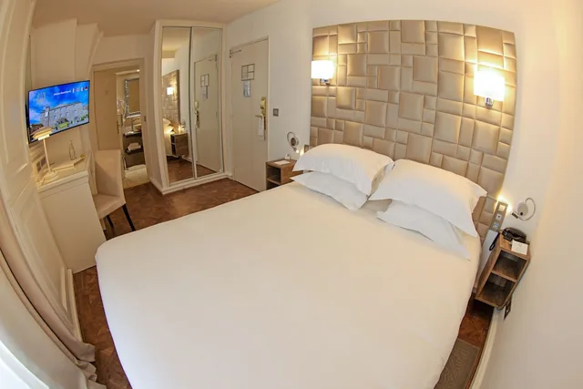 Roof Top, Queen Bed، Hostellerie De L Abbaye 2/5