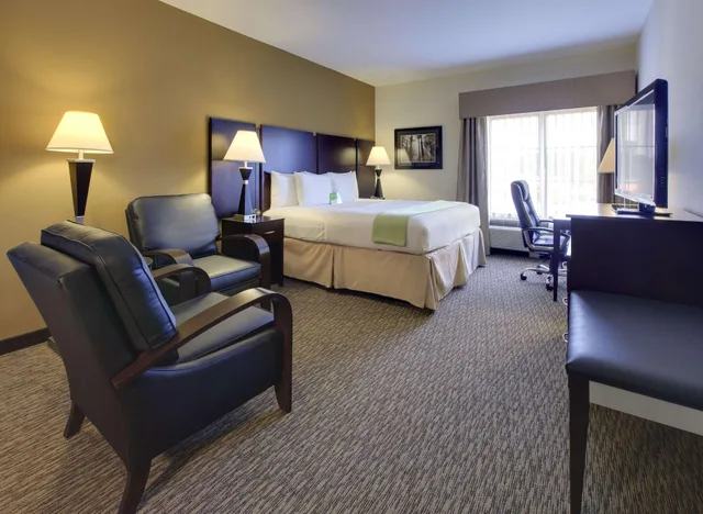 جناح عائلي بسرير كينج وسريرين منفصلين بغرفة نوم واحدة، La Quinta Inn Suites By Wyndham Memphis Wolfchase 2/2