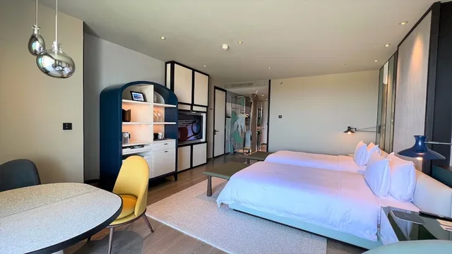 غرفة سوبيريور بسريرين منفصلين بإطلالة على البحر لغير المدخنين، New World Hoiana Beach Resort 1/4