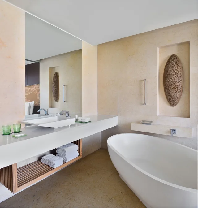 جناح كلوب بسرير كينج بغرفة نوم واحدة، The Westin Gurgaon New Delhi 3/3