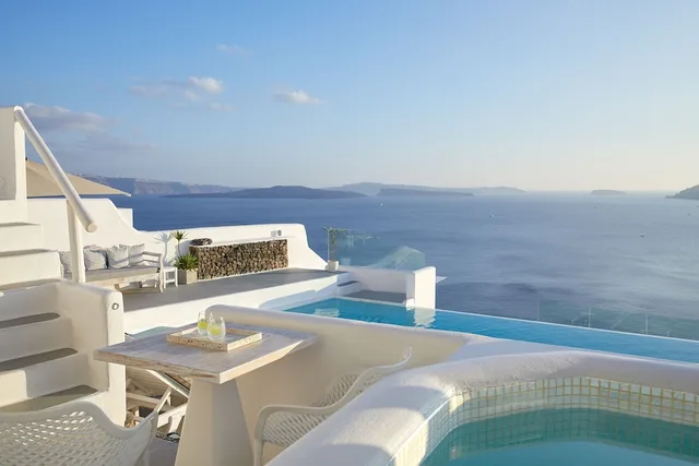 Elegant, Suite, Double Bed, Pool Front, Caldera View, Outdoor Jetted Tub، La Perla Villas And Suites Adults Only 5/7