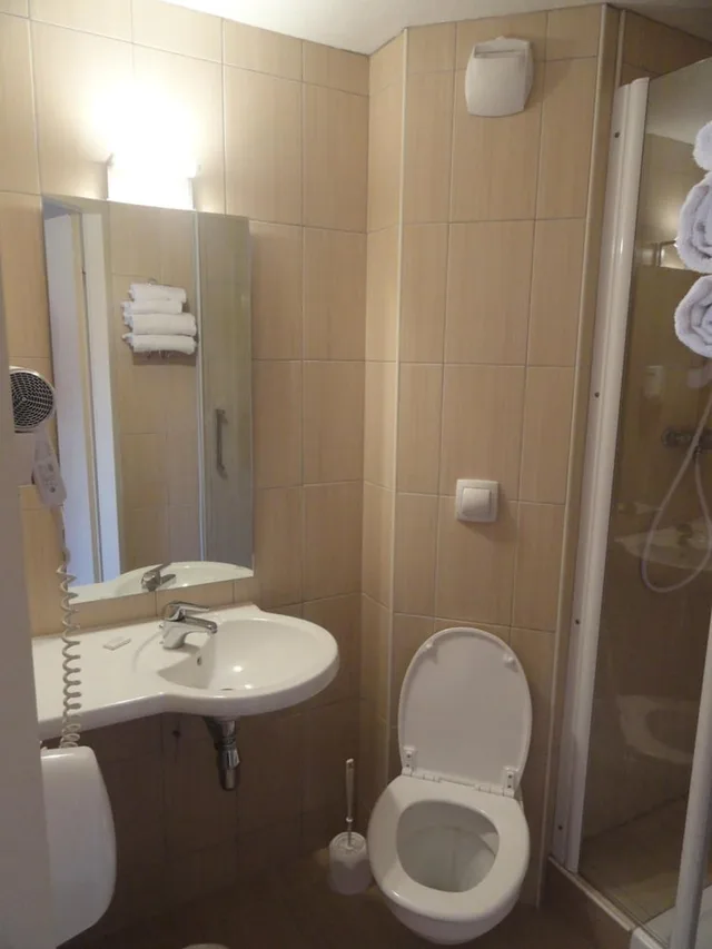 غرفة كومفورت بسريرين منفصلين، The Originals City Hotel Macon Sud 9/10