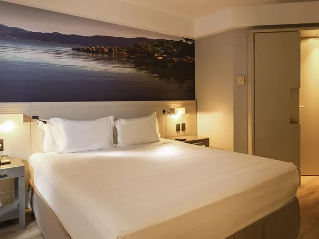 غرفة قياسية بسرير كينج، Novotel Florianopolis 3/10