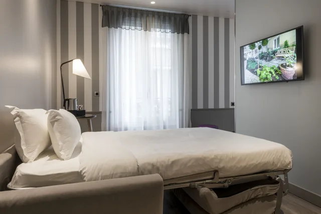 Junior Suite, Queen Bed, Sofa, Hotel Magellan 7/10