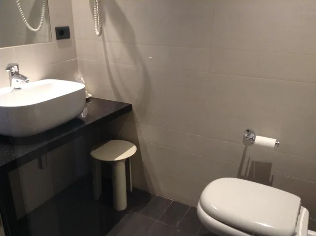 غرفة ثلاثية، Hotel San Carlo 3/3