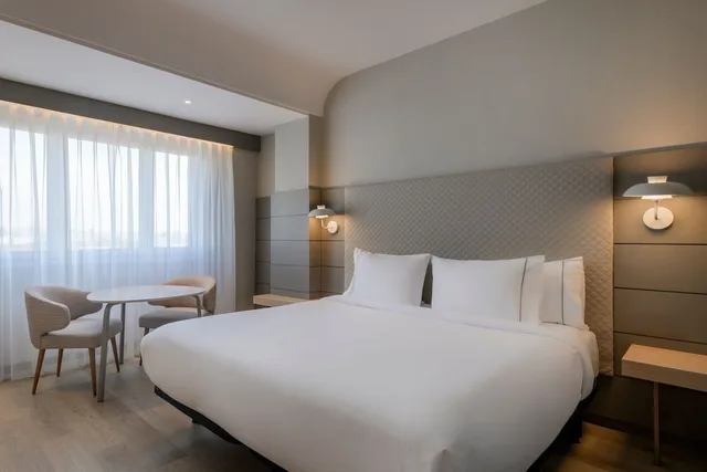 Plus, Standard, King Bed, AC Hotel Carlton Madrid by Marriott 5/11