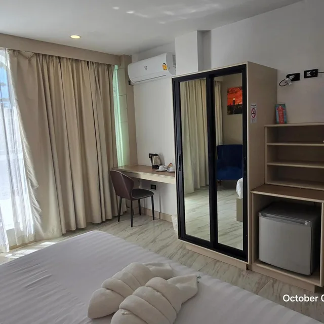 Deluxe, Double Bed, Side Sea View، MODERN LIVING HOTEL 7/10
