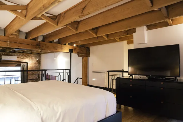 Loft, Deluxe, King Bed, Lofts du Vieux-Port 6/10