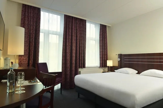 غرفة كومفورت بسريرين منفصلين، AMRATH GRAND HOTEL DE L EMPEREUR 7/10