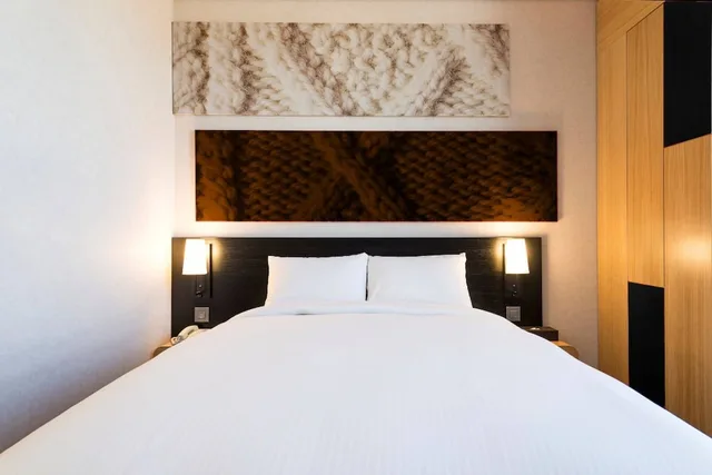غرفة قياسية بسرير كوين، Central 7 Hotel 7/9