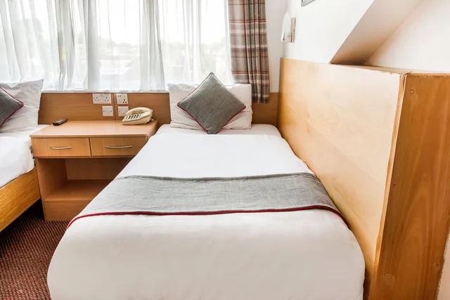 غرفة ديلوكس مفردة، London Guest House by OYO - Acton 8/10