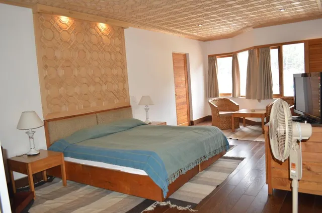 غرفة ديلوكس بسرير كوين، PAHALGAM HOTEL 3/7