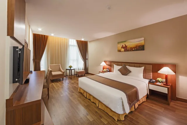 Deluxe, King Bed, Muong Thanh Holiday Moc Chau Hotel 1/2