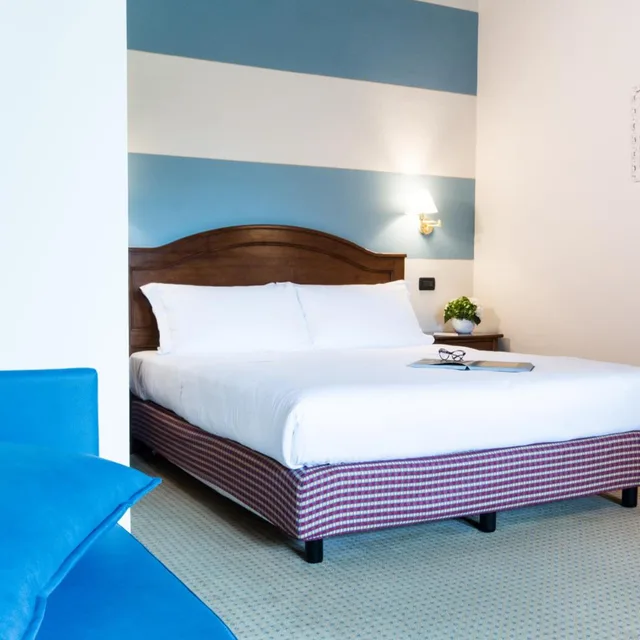 جناح جونيور، Relais Santo Stefano 7/9