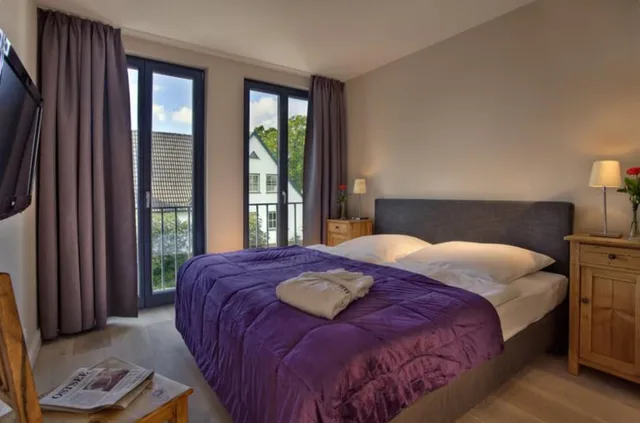 2 Bedrooms, Maisonette, Club, Suite, 2 Queen Beds, Balcony، Suite Hotel Binz 1/3