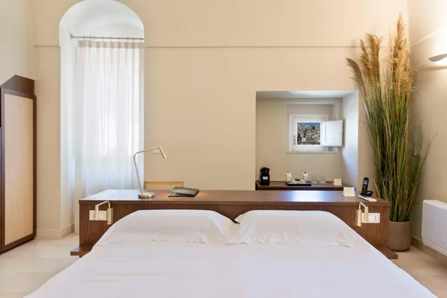 غرفة كبيرة بسرير مزدوج أو سريرين منفصلين بإطلالة على المدينة، Sant'Angelo - Le Residenze 1/4
