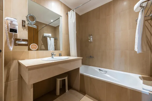 جناح بسرير كوين مع أريكة، Vale Del Rei Resort & Villas 8/10