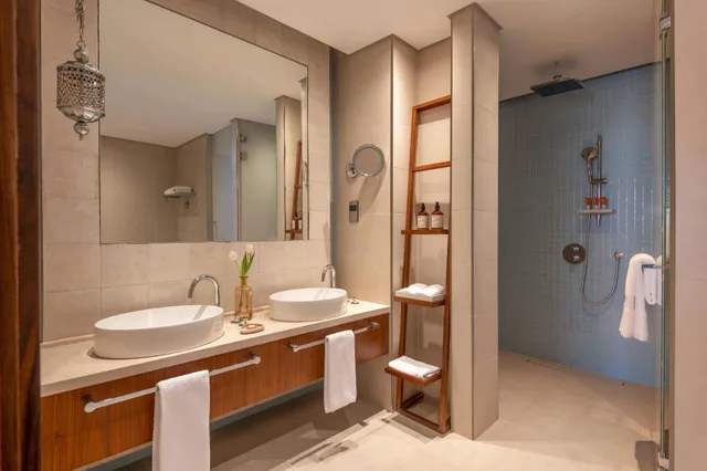 1 Bedroom, Suite, King Bed, Abesq Doha Hotel & Residences 2/2