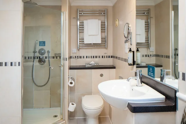 غرفة قياسية صغيرة بسرير مزدوج، London Croydon Aerodrome Hotel by Sunday 5/5