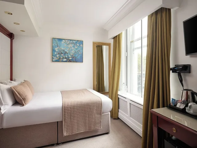 غرفة صغيرة بسريرين منفصلين، The Prime London Hotel 5/10