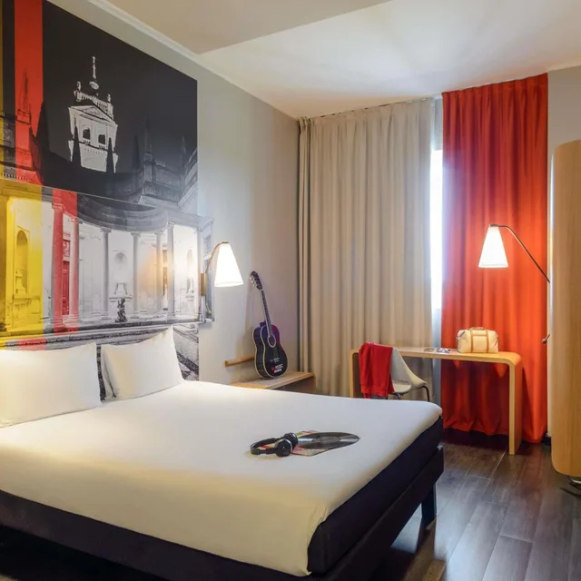 غرفة قياسية بسرير كينج، Ibis Milano Fiera 3/6