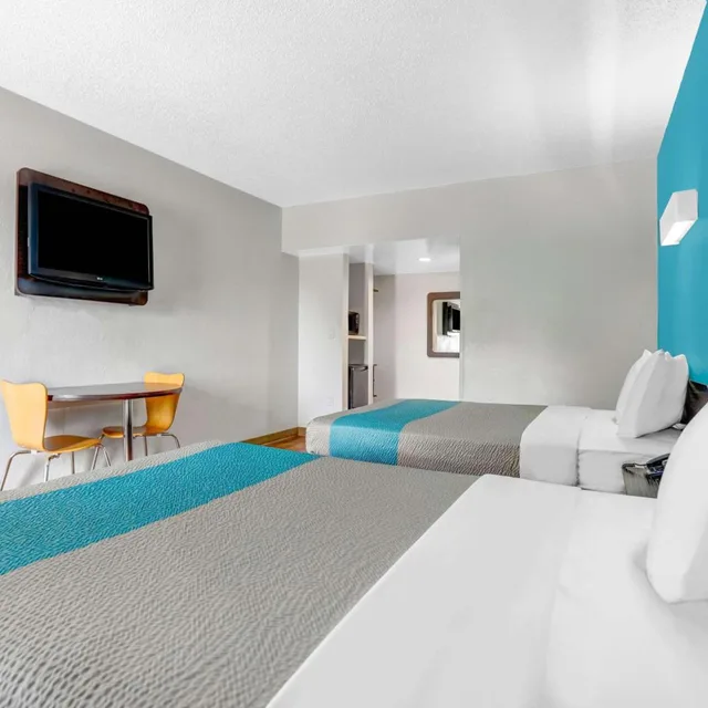 غرفة رباعية بسرير مزدوج، Motel6 Jacksonville, NC 7/10