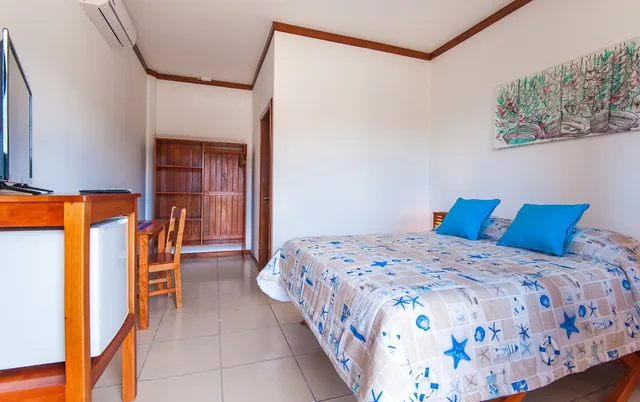 غرفة قياسية بسرير كوين، Hotel Los Corales 2/2