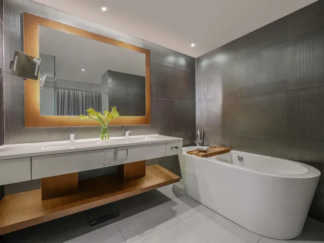 Pullman, Premium, Studio, Suite, King Bed, Central Park View, Sofa, Pullman Jakarta Central Park 5/5