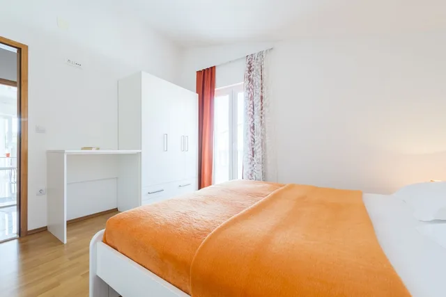 شقة بسرير كينج بإطلالة على البحر بغرفة نوم واحدة، Apartmani Nikolina 4/10