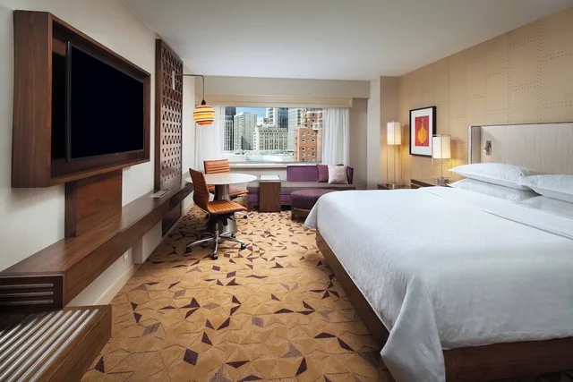 غرفة ديلوكس بسرير كينج بإطلالة على المدينة، Sheraton Grand Seattle 1/5