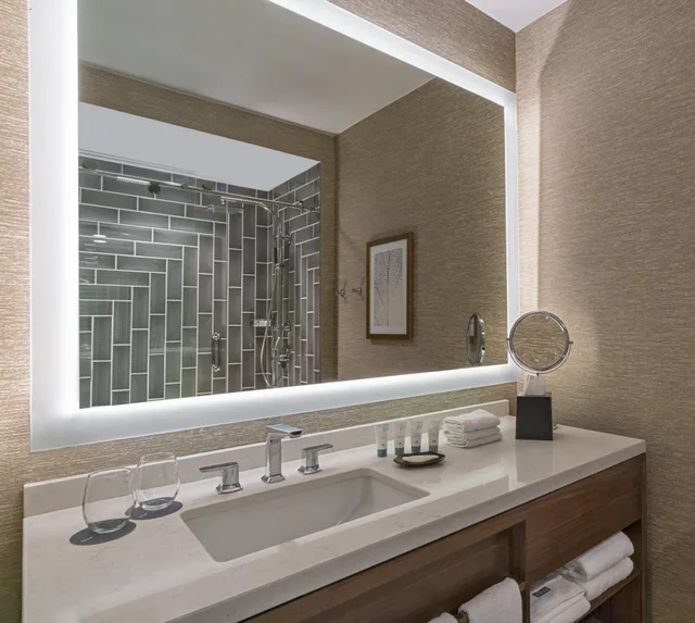 Premium, King Bed, The Westin Galleria Houston 6/6