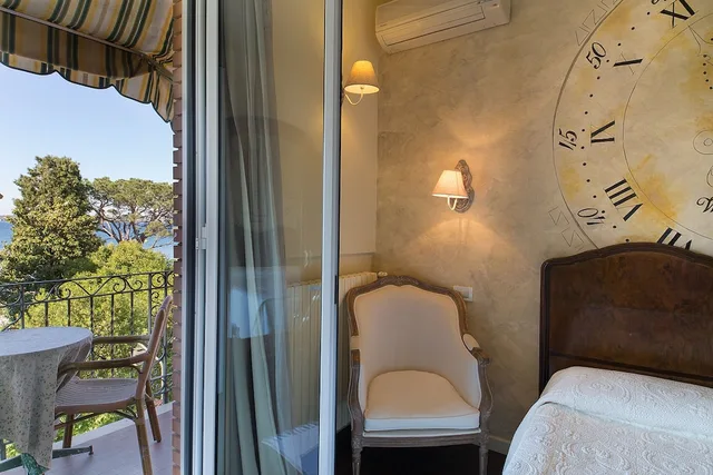 غرفة كومفورت بسرير كوين بشرفة، Hotel Serenella 6/6