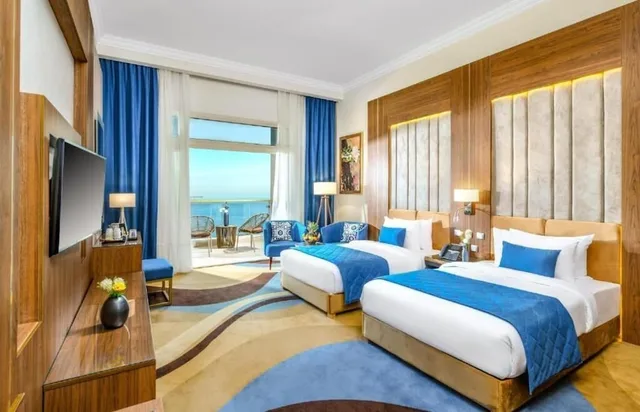 غرفة سوبيريور بسريرين منفصلين بإطلالة على البحر، Tolip Resort El Galala Hills 1/4