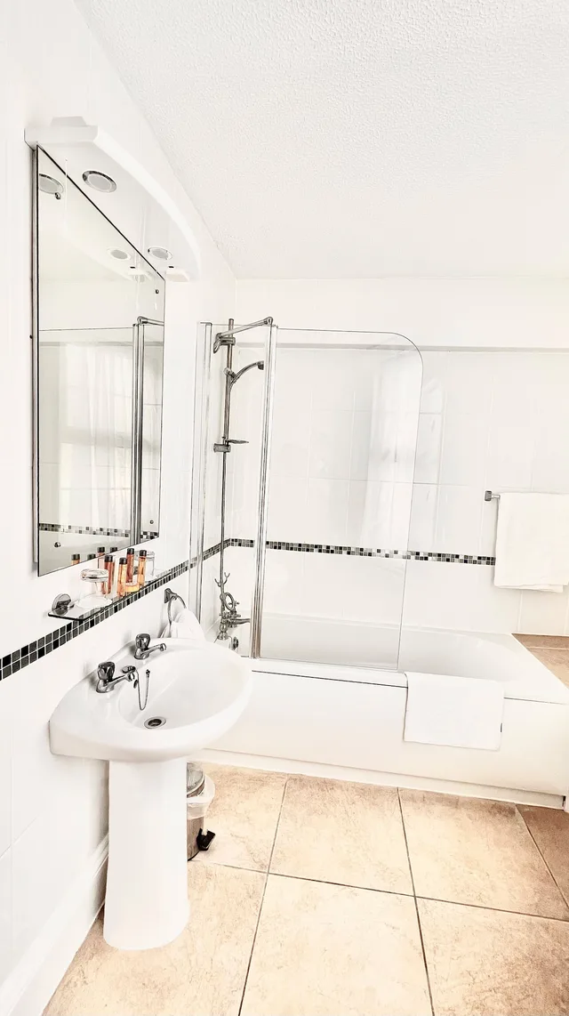 Inland, Superior, Double Bed، The Abbey Sands Hotel 9/9